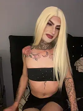 Snapshot of valen_lewiiz chatting on 28, 7, 2026 valen lewiiz online show from 28, 7, 2026