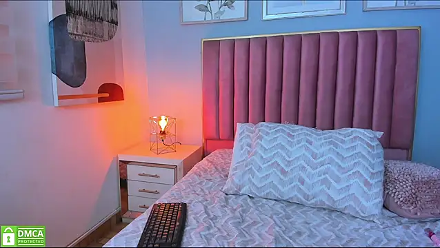 Snapshot of butterflydoll_ chatting on 11, 6, 2026 butterflydoll online show from 11, 6, 2026