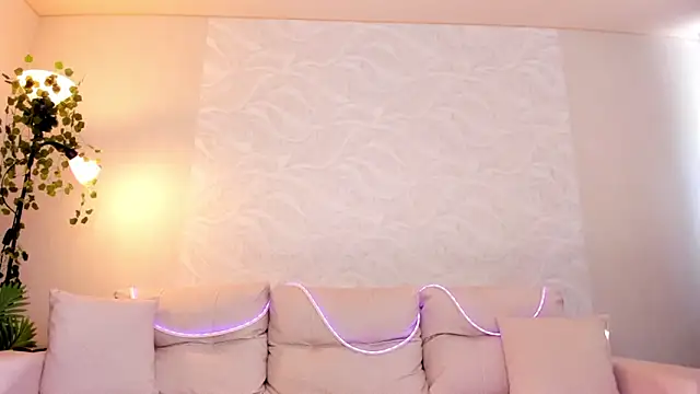 Snapshot of Sophia_cutegirly chatting on 10, 5, 2026 Sophia cutegirly online show from 10, 5, 2026