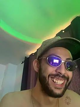 MaXWof00 online show from 23, 4, 2026