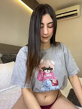 evelyn hills online show from 12, 7, 2026