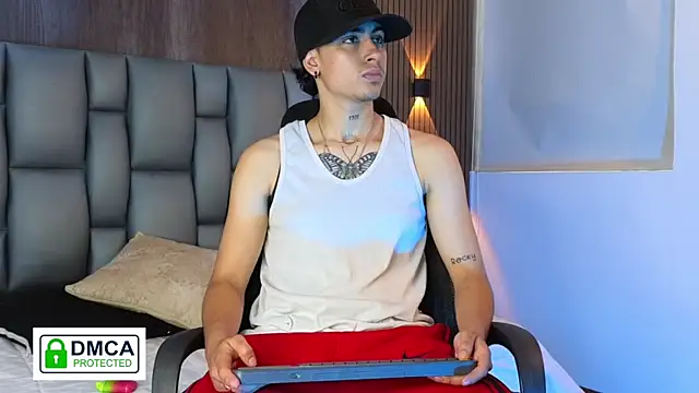 Snapshot of mohamed_malik chatting on 23, 4, 2026 mohamed malik online show from 23, 4, 2026