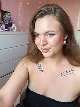 Snapshot of SweetLikaaa chatting on 29, 6, 2026 SweetLikaaa online show from 29, 6, 2026