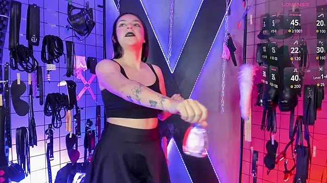 Snapshot of LexyVenus_BDSM chatting on 13, 5, 2026 LexyVenus BDSM online show from 13, 5, 2026