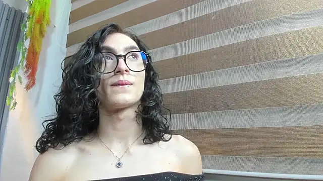 Snapshot of Shammy_rosse chatting on 9, 6, 2026 Shammy rosse online show from 9, 6, 2026