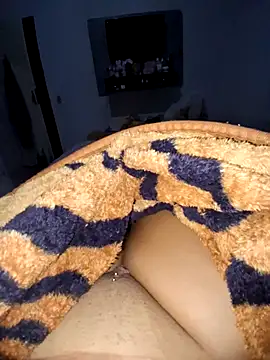 Snapshot of emimyy chatting on 29, 4, 2026 emimyy online show from 29, 4, 2026