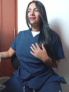 Snapshot of DaniellaGiraldo chatting on 12, 5, 2026 DaniellaGiraldo online show from 12, 5, 2026