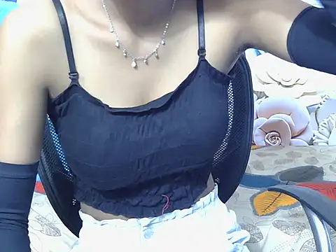 hot-nisha35 online show from 30, 4, 2026