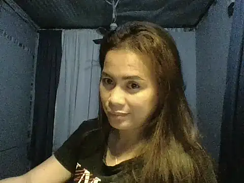 Snapshot of angelsRoom_go chatting on 14, 4, 2026 angelsRoom go online show from 14, 4, 2026