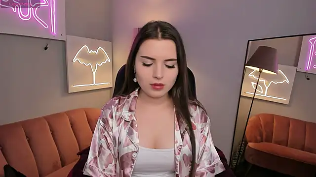 AliceLiador  online show from 1, 6, 2026