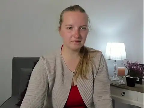 Snapshot of RoseTeacherX chatting on 20, 4, 2026 RoseTeacherX online show from 20, 4, 2026
