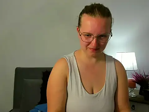 Snapshot of RoseTeacherX chatting on 29, 4, 2026 RoseTeacherX online show from 29, 4, 2026