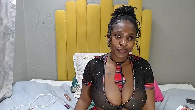 Snapshot of CocoBlazerx76 chatting on 31, 7, 2026 CocoBlazerx76 online show from 31, 7, 2026