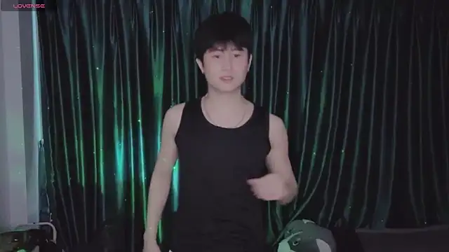 Zz YuunaSSquart zZ online show from 18, 4, 2026