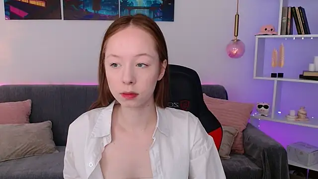 Snapshot of AdeleLang chatting on 4, 5, 2026 AdeleLang online show from 4, 5, 2026
