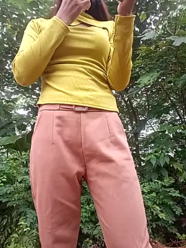 Elena Mia online show from 29, 6, 2026