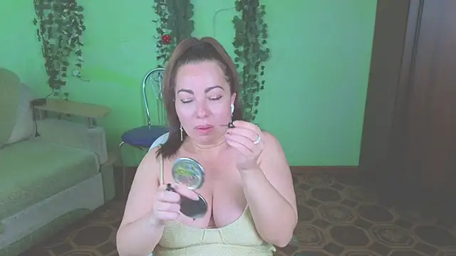 Zoe Zephyr online show from 13, 6, 2026