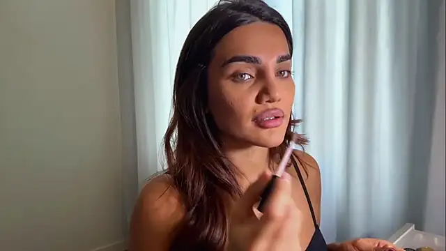 Snapshot of MelindaReny chatting on 23, 4, 2026 MelindaReny online show from 23, 4, 2026
