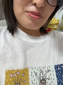 Snapshot of Faye-baby chatting on 15, 6, 2026 Faye-baby online show from 15, 6, 2026