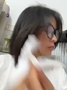 Snapshot of Faye-baby chatting on 16, 6, 2026 Faye-baby online show from 16, 6, 2026