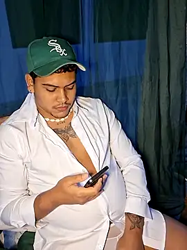 Snapshot of Saul_88 chatting on 24, 4, 2026 Saul 88 online show from 24, 4, 2026