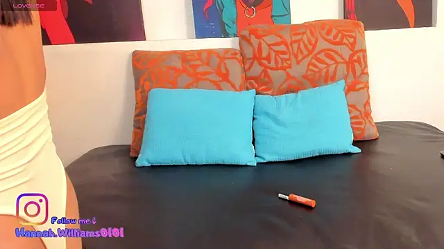 Snapshot of HannahhWilliams chatting on 25, 6, 2026 HannahhWilliams online show from 25, 6, 2026