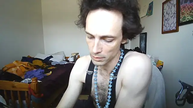 Snapshot of JohnnyMoves chatting on 17, 5, 2026 JohnnyMoves online show from 17, 5, 2026
