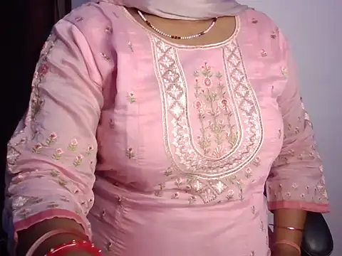 Snapshot of Hotty_Bhabhi1 chatting on 21, 4, 2026 Hotty Bhabhi1 online show from 21, 4, 2026