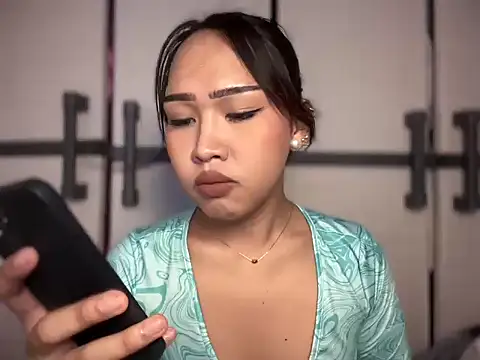 lady clea143 online show from 18, 4, 2026