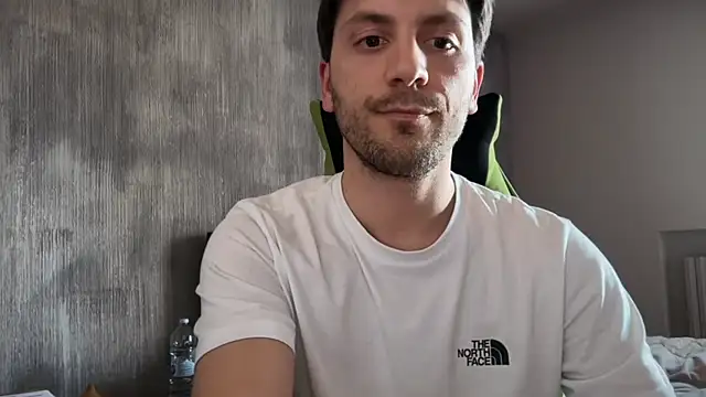 Snapshot of italianass94 chatting on 16, 4, 2026 italianass94 online show from 16, 4, 2026