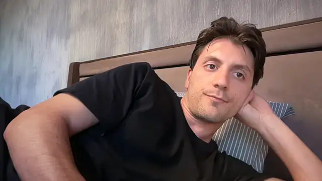 italianass94 online show from 26, 4, 2026