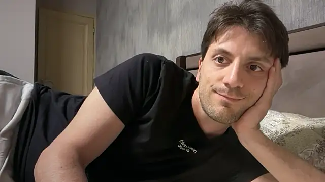 italianass94 online show from 12, 5, 2026