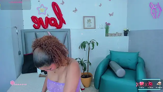 Snapshot of Aurora_Blackmont chatting on 18, 5, 2026 Aurora Blackmont online show from 18, 5, 2026