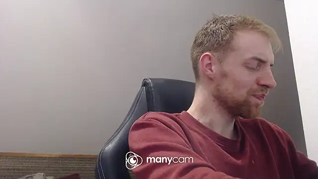 Snapshot of Milkyman7 chatting on 7, 11, 2025 Milkyman7 online show from 7, 11, 2025