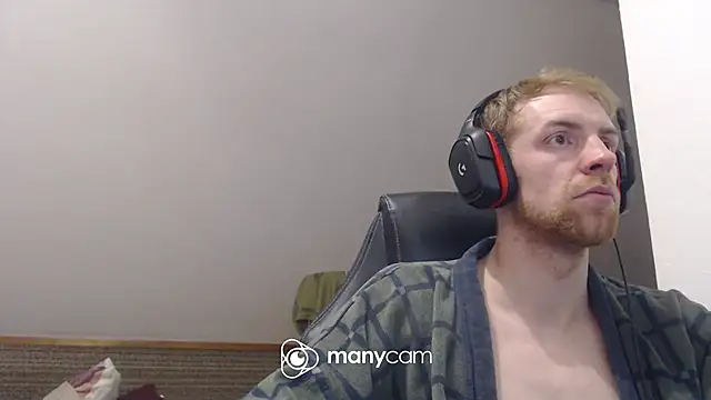 Snapshot of Milkyman7 chatting on 21, 11, 2025 Milkyman7 online show from 21, 11, 2025