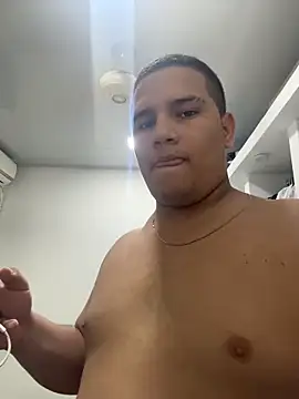 Snapshot of Patricio_02 chatting on 27, 5, 2026 Patricio 02 online show from 27, 5, 2026