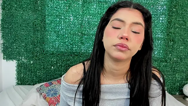 Nathy Pelaez online show from 25, 6, 2026