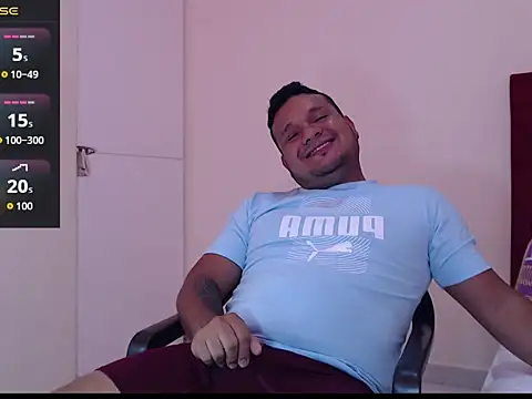 Snapshot of adrian_fox2 chatting on 22, 4, 2026 adrian fox2 online show from 22, 4, 2026
