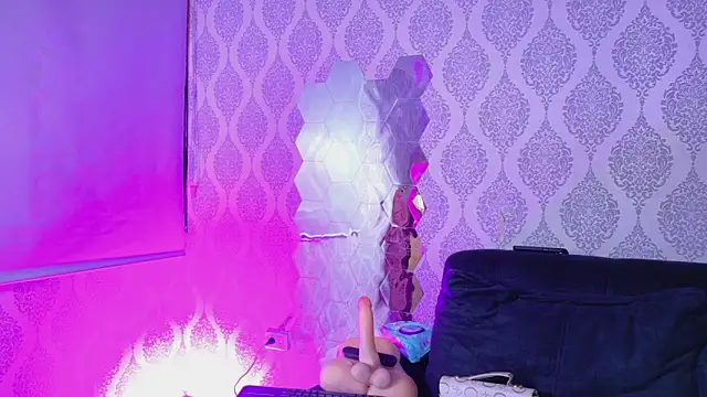 The pinky girlxxx online show from 19, 4, 2026