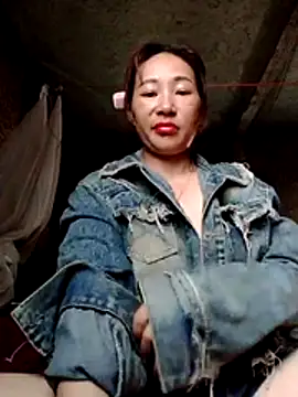 Snapshot of Tieuthu2 chatting on 21, 4, 2026 Tieuthu2 online show from 21, 4, 2026