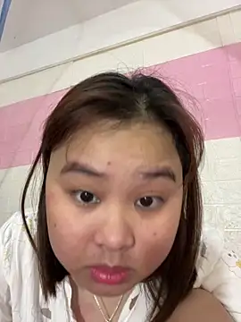 Snapshot of NhungNhun789 chatting on 18, 4, 2026 NhungNhun789 online show from 18, 4, 2026