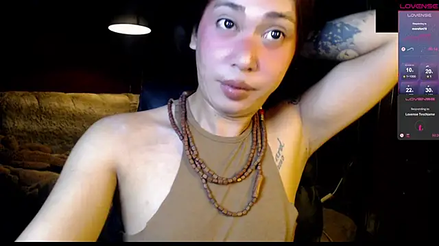 Snapshot of prettybushy chatting on 17, 5, 2026 prettybushy online show from 17, 5, 2026