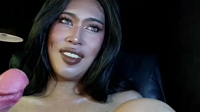 Snapshot of prettybushy chatting on 31, 5, 2026 prettybushy online show from 31, 5, 2026