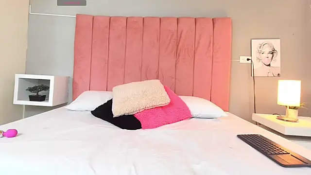 KARINA RUBY online show from 17, 4, 2026