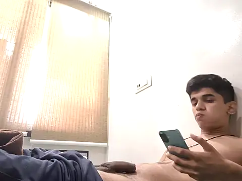 Snapshot of sexyboii_9 chatting on 23, 7, 2026 sexyboii 9 online show from 23, 7, 2026