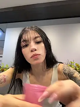 Snapshot of Maddison_Foxxx chatting on 16, 7, 2026 Maddison Foxxx online show from 16, 7, 2026