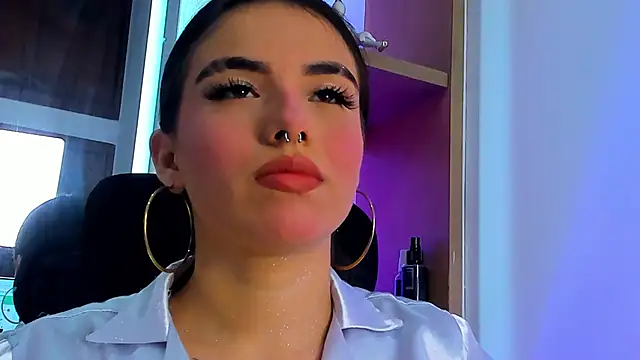 isabella hv online show from 5, 6, 2026