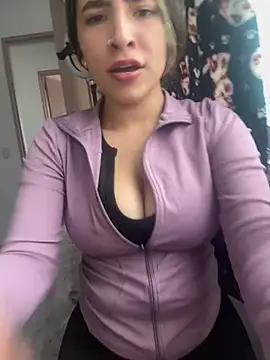JUANITA07 online show from 23, 4, 2026