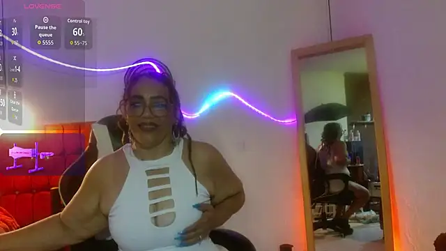 Snapshot of Sweet-Mommy-Milf chatting on 3, 5, 2026 Sweet-Mommy-Milf online show from 3, 5, 2026