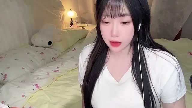 SweetButWildbaby online show from 11, 5, 2026